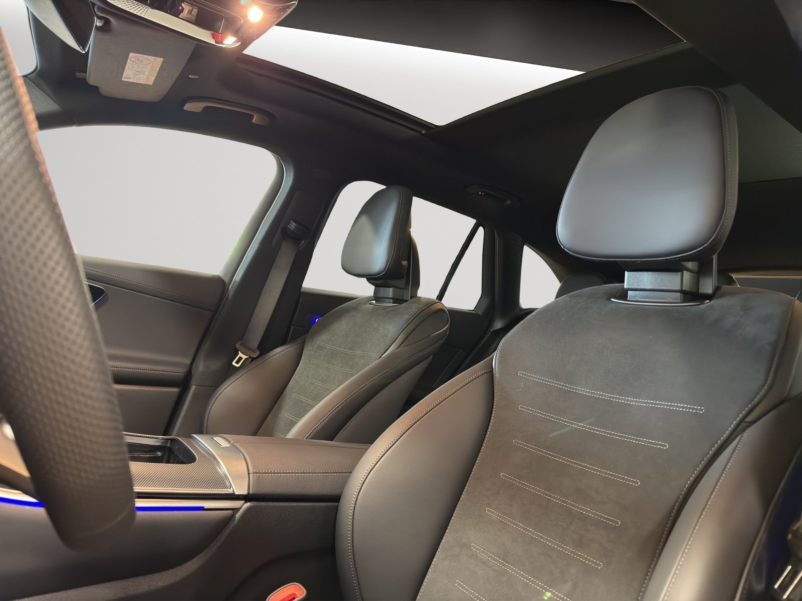 MERCEDES-BENZ GLC 300 e 4Matic EQ Star 9G-Tronic, Plug-in-Hybrid Petrol/Electric, Ex-demonstrator, Automatic - 7