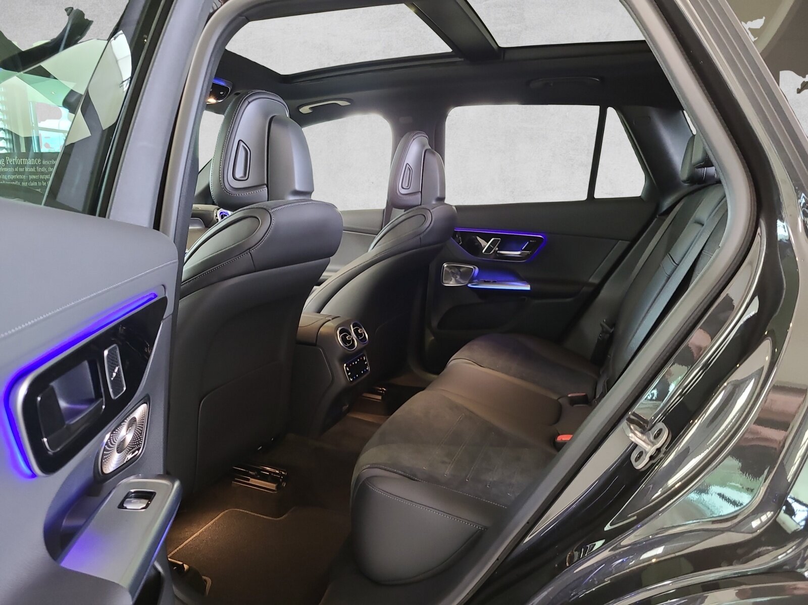 MERCEDES-BENZ GLC 300 d 4M AMG X254, Hybride Léger Diesel/Électricité, Voiture de démonstration, Automatique - 3