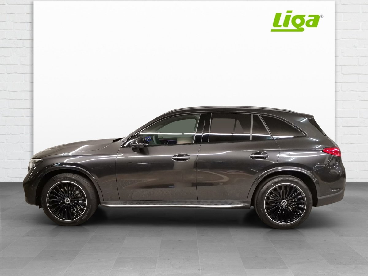 MERCEDES-BENZ GLC 300 AMG Line 4Matic