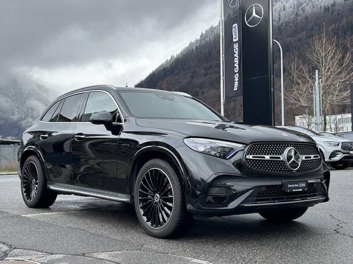 MERCEDES-BENZ GLC 300 AMG Line 4matic, Mild-Hybrid Petrol/Electric, Second hand / Used, Automatic