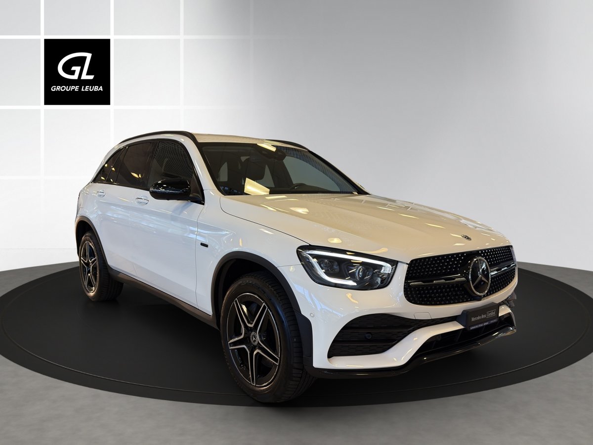 MERCEDES-BENZ GLC 300 e AMG Line 4Matic