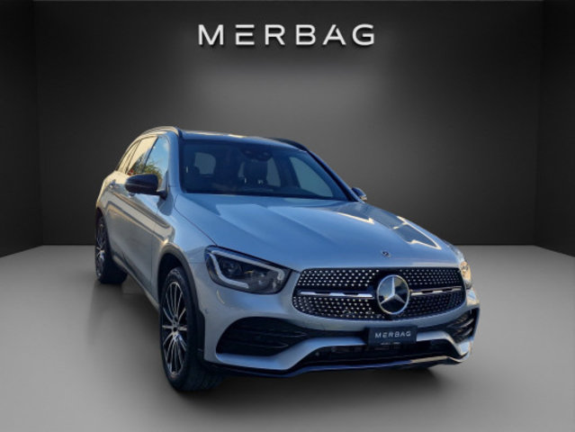 MERCEDES-BENZ GLC 300 AMG Line 4Matic