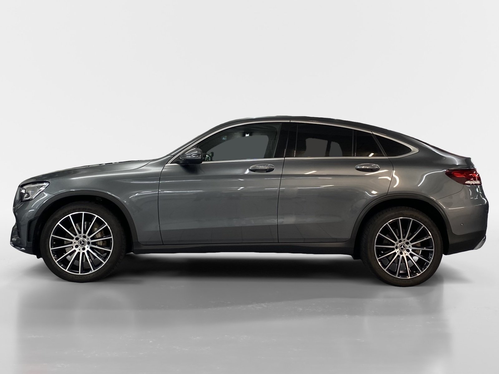 MERCEDES-BENZ GLC 300 d AMG Line 4MATIC Coupé, Diesel, Second hand / Used, Automatic - 3