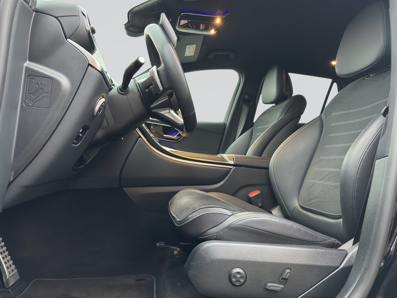 MERCEDES-BENZ GLC 300 d 4Matic AMG Line Night 9G-Tronic, Hybride Léger Diesel/Électricité, Occasion / Utilisé, Automatique - 7