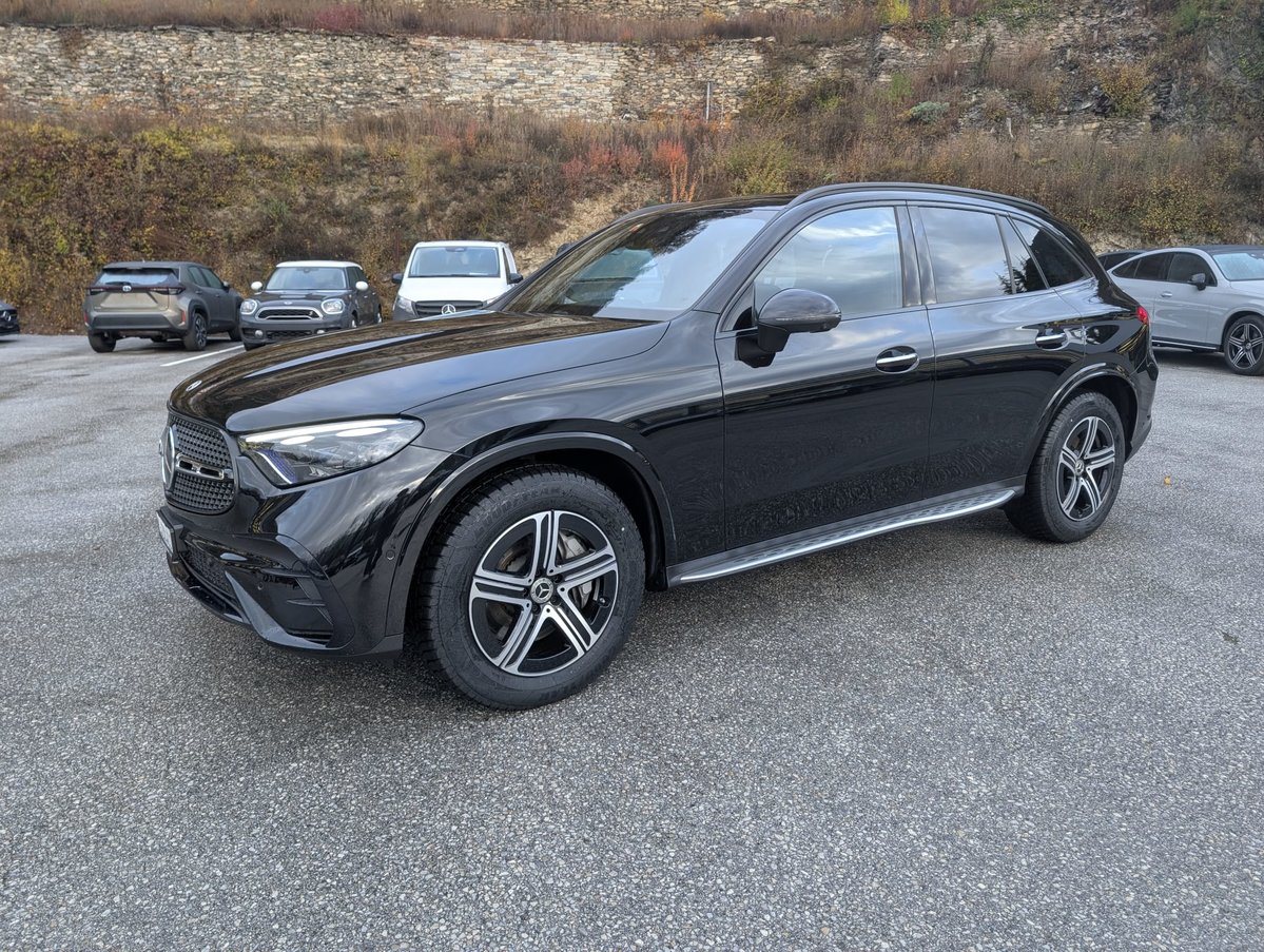 MERCEDES-BENZ GLC 300 4Matic AMG Line 9G-Tronic
