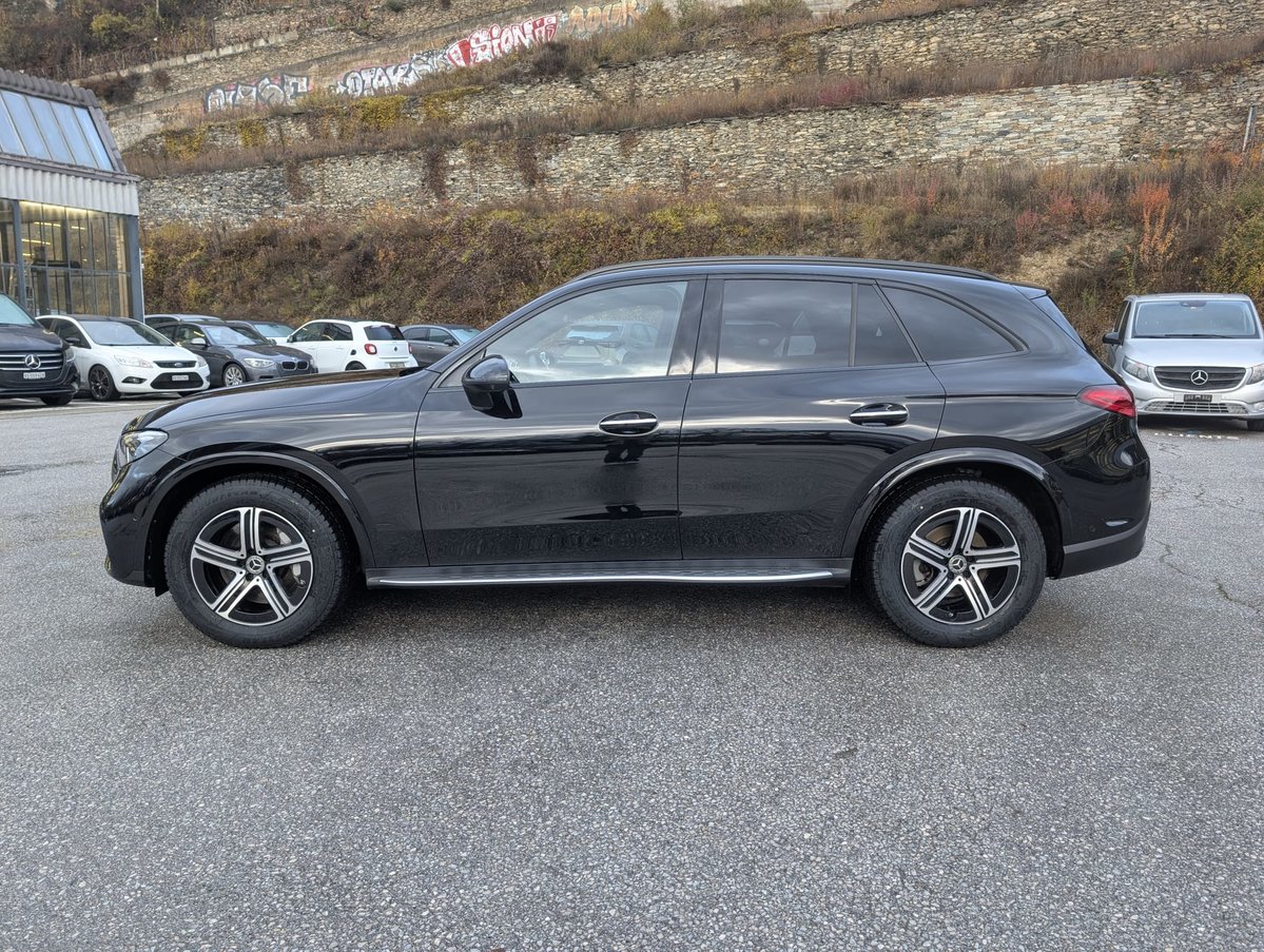 MERCEDES-BENZ GLC 300 4Matic AMG Line 9G-Tronic, Mild-Hybrid Petrol/Electric, Ex-demonstrator, Automatic - 2
