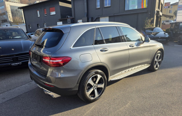 MERCEDES-BENZ GLC 350 e Off-Road 4Matic, Voll-Hybrid Benzin/Elektro, Occasion / Gebraucht, Automatik - 7