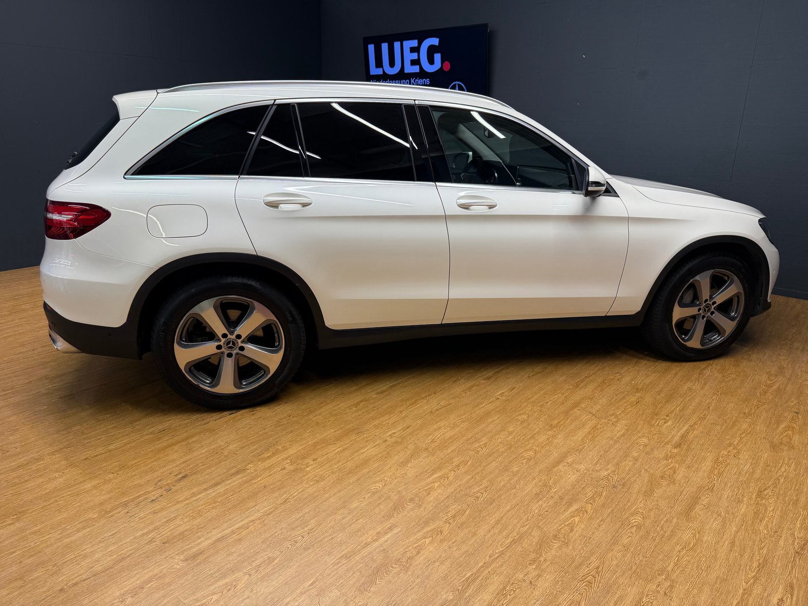 MERCEDES-BENZ GLC 350 4M d Exclusive 4M / DISTRONIC / 360 Gr, Diesel, Occasion / Gebraucht, Automatik - 7