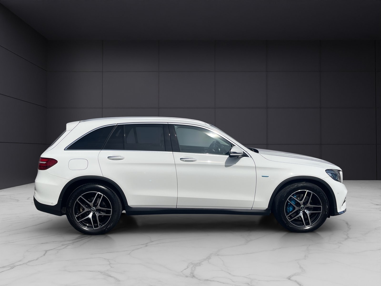 MERCEDES-BENZ GLC 350 e AMG Line 4Matic 7G-Tronic, Plug-in-Hybrid Benzin/Elektro, Occasion / Gebraucht, Automatik - 5