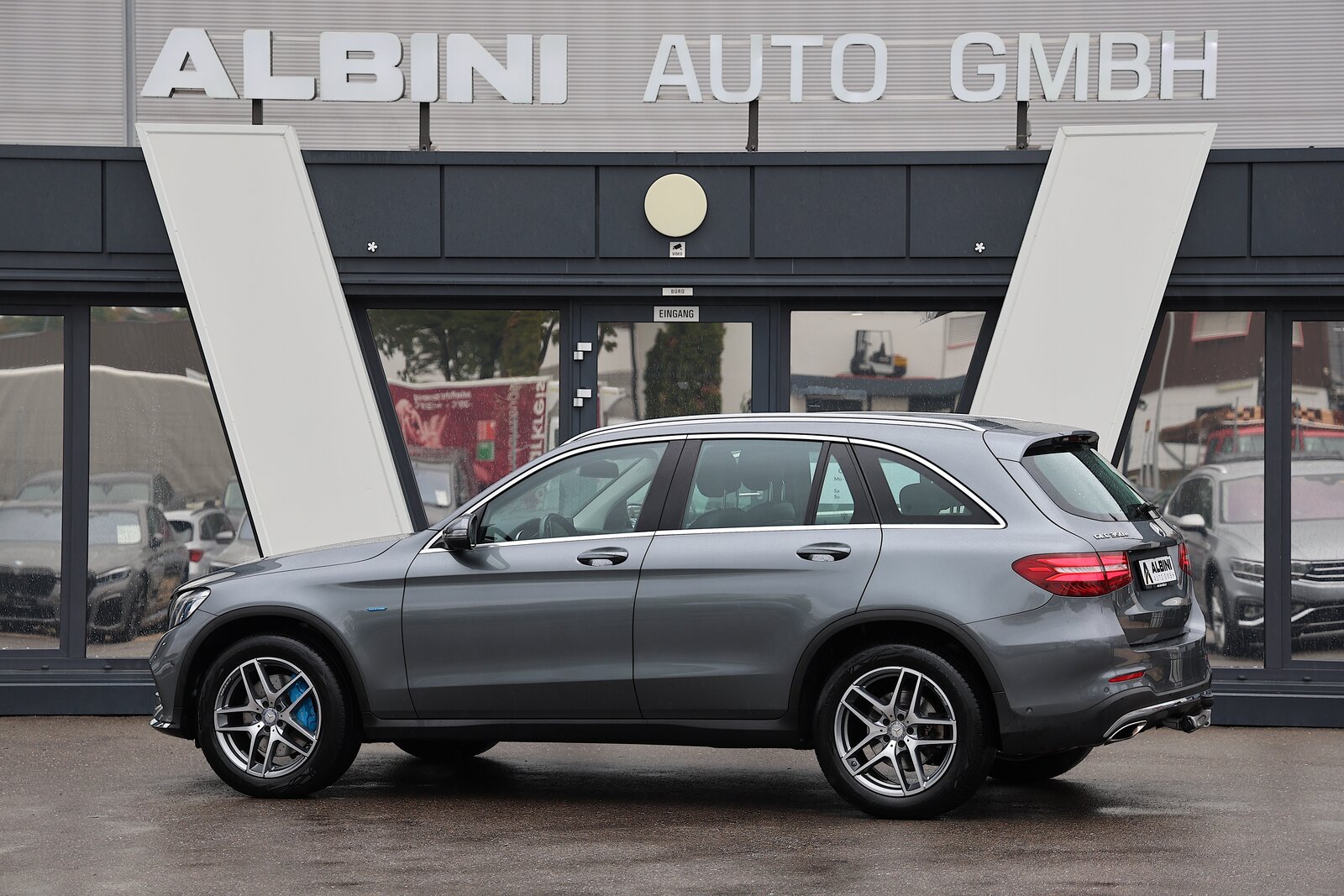 MERCEDES-BENZ GLC 350 e AMG Line 4m, Plug-in-Hybrid Petrol/Electric, Second hand / Used, Automatic - 3