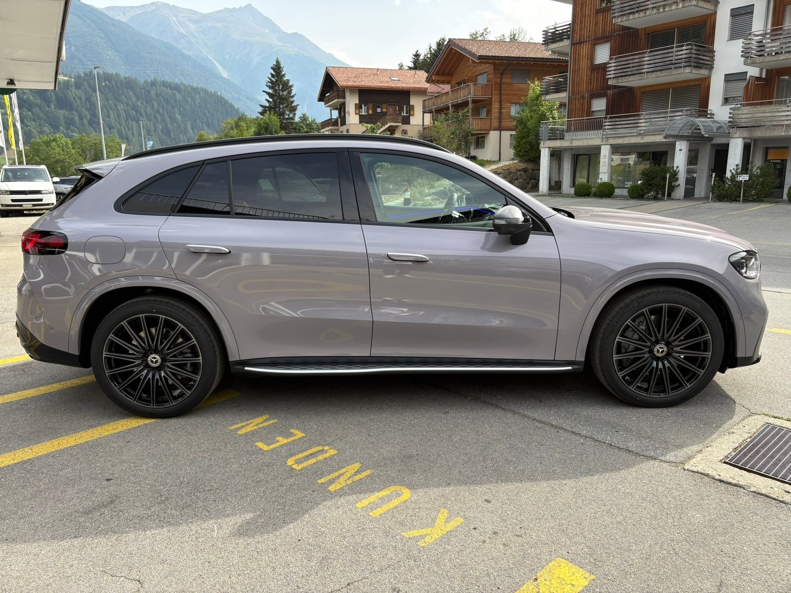 MERCEDES-BENZ GLC 400 4MATIC 94 kWh EQ, Electric, Ex-demonstrator, Automatic - 4