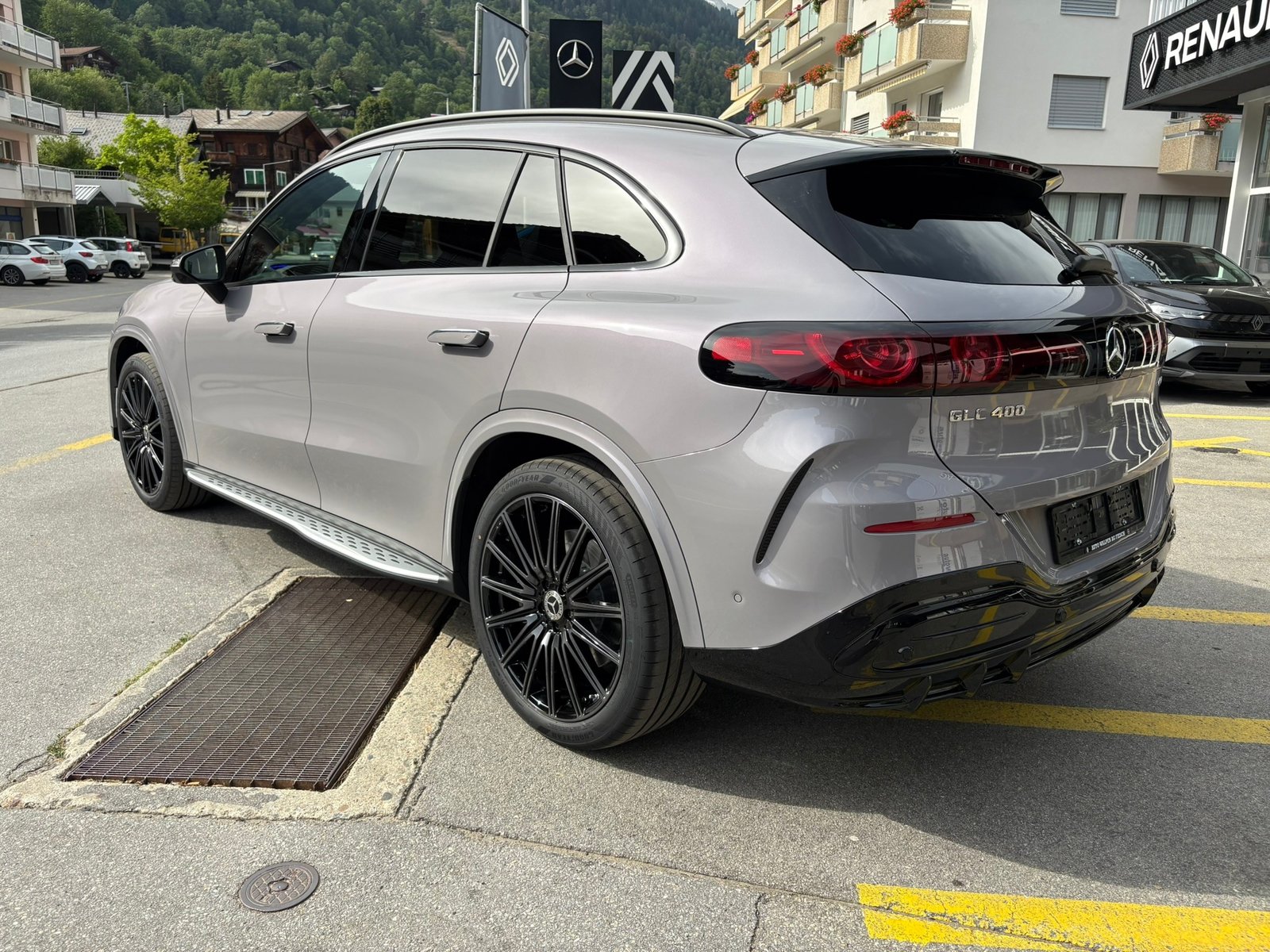 MERCEDES-BENZ GLC 400 4MATIC 94 kWh EQ, Electric, Ex-demonstrator, Automatic - 7