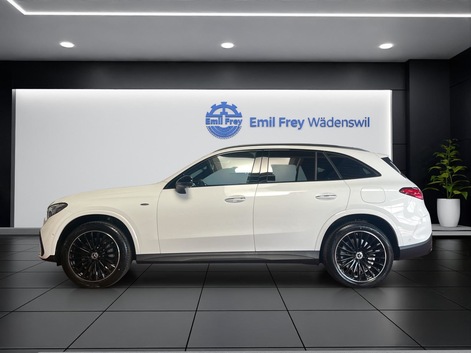 MERCEDES-BENZ GLC 400 e 4MATIC EQ Star AMG Line, Plug-in-Hybrid Benzina/Elettrica, Auto nuove, Automatico - 2