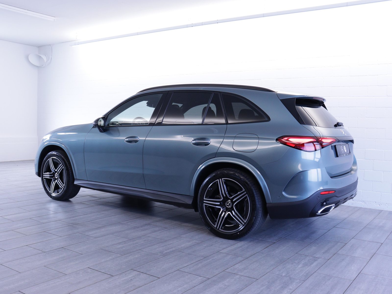 MERCEDES-BENZ GLC 400 e EQ Star AMG Line 4matic, Plug-in-Hybrid Benzina/Elettrica, Auto nuove, Automatico - 3