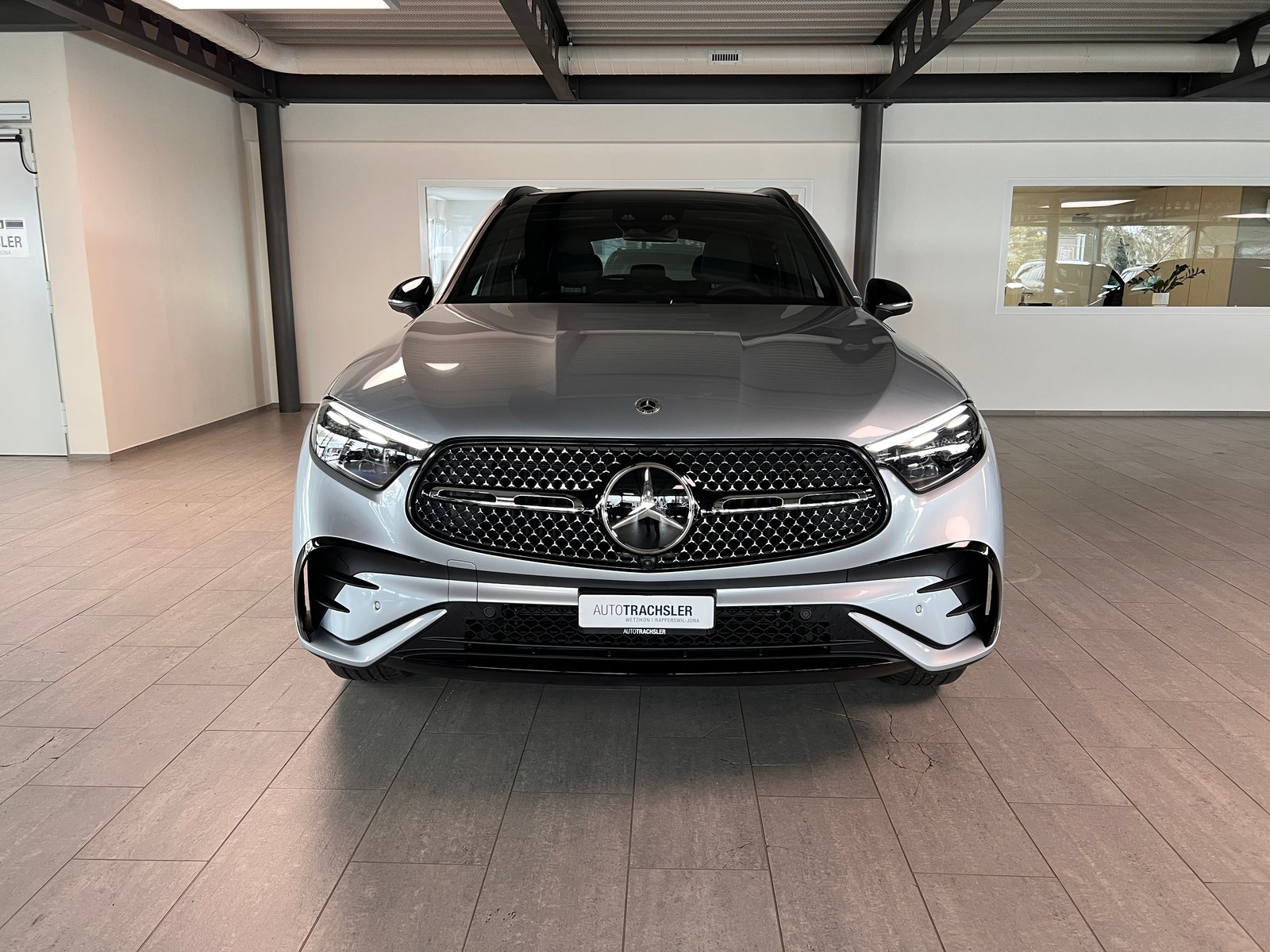 MERCEDES-BENZ GLC 400 e 4Matic EQ Star 9G-Tronic, Plug-in-Hybrid Benzina/Elettrica, Auto nuove, Automatico - 2