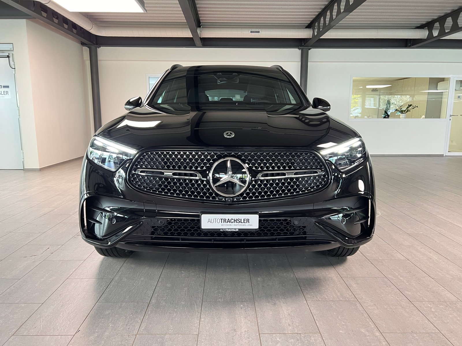 MERCEDES-BENZ GLC 400 e 4Matic EQ Star 9G-Tronic, Plug-in-Hybrid Benzina/Elettrica, Auto nuove, Automatico - 2
