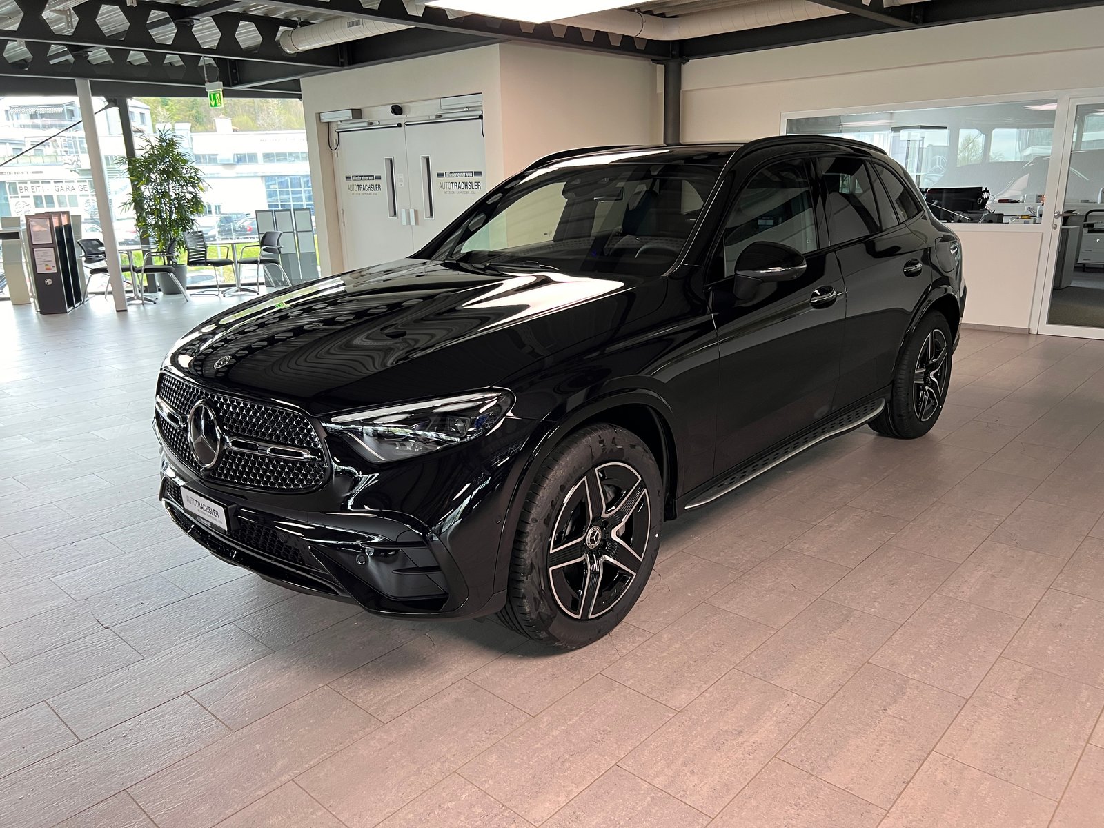 MERCEDES-BENZ GLC 400 e 4Matic EQ Star 9G-Tronic, Plug-in-Hybrid Benzina/Elettrica, Auto nuove, Automatico - 4