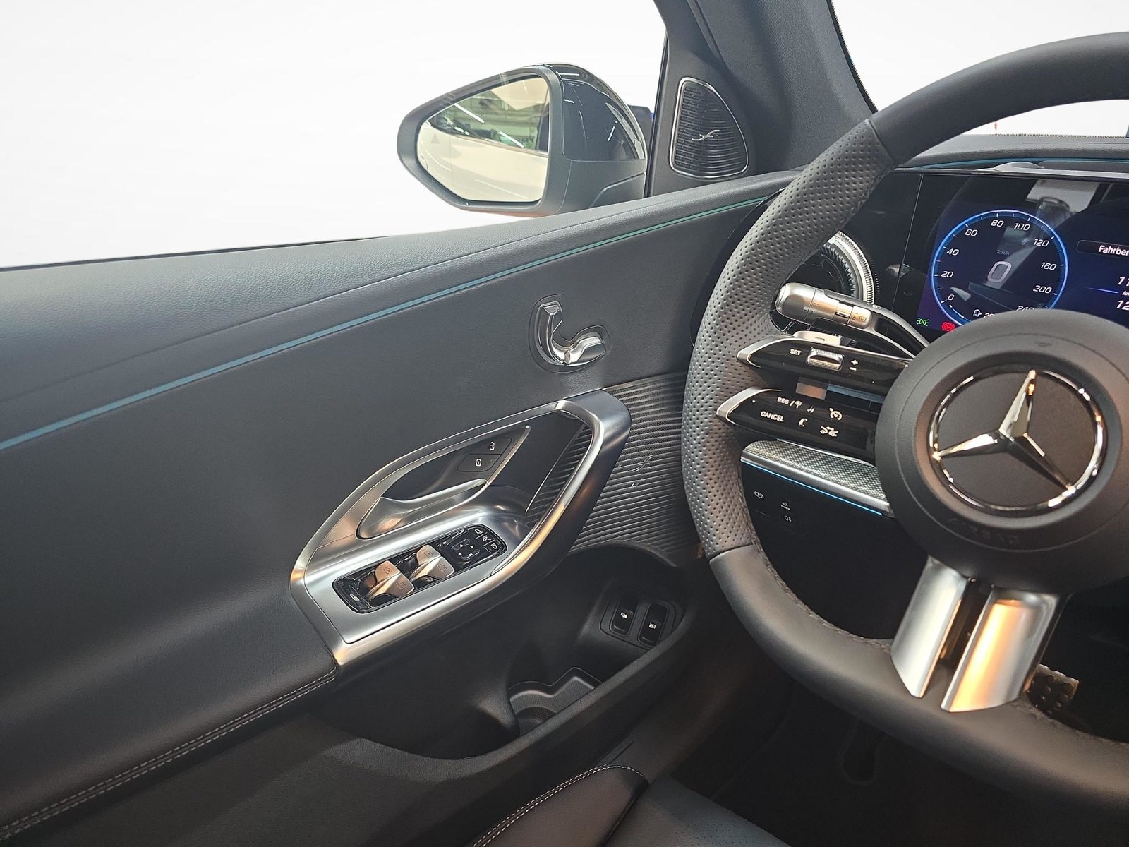 MERCEDES-BENZ GLC 400 4MATIC EQ Technology, Electric, New car, Automatic - 6