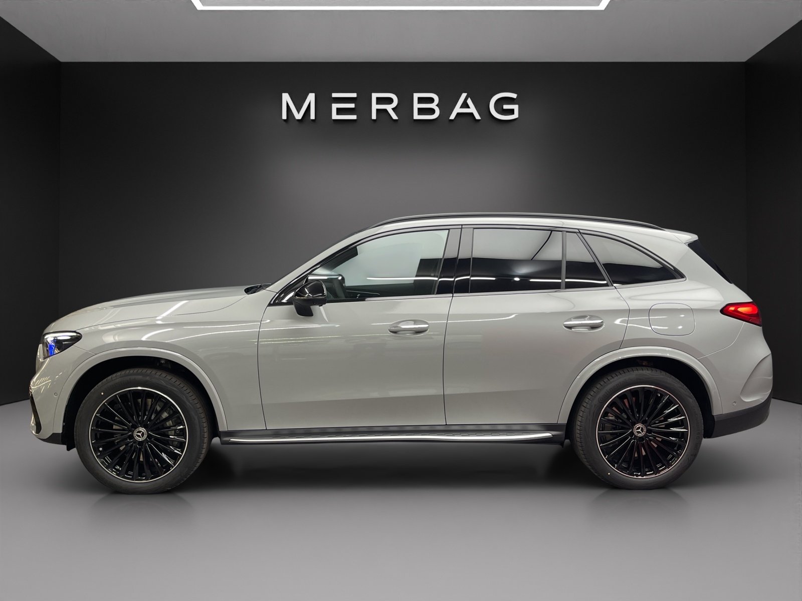 MERCEDES-BENZ GLC 400 e 4MATIC with EQ Hybrid Technology, Plug-in-Hybrid Benzina/Elettrica, Auto nuove, Automatico - 3