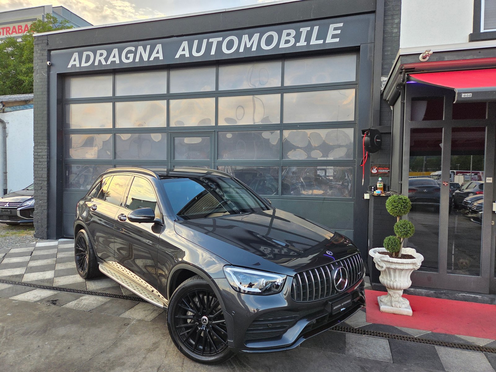 MERCEDES-BENZ GLC 400 d 4Matic AMG Line 9G-Tronic, Diesel, Occasion / Gebraucht, Automatik - 2