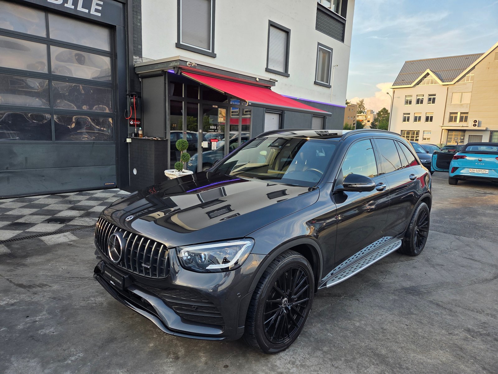 MERCEDES-BENZ GLC 400 d 4Matic AMG Line 9G-Tronic, Diesel, Occasion / Gebraucht, Automatik - 4