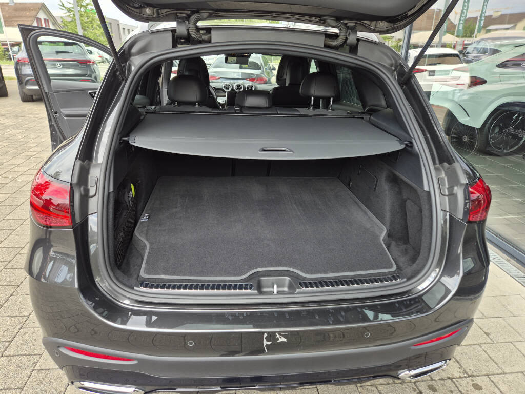 MERCEDES-BENZ GLC 400 e 4Matic AMG Line, Plug-in-Hybrid Benzin/Elektro, Occasion / Gebraucht, Automatik - 7