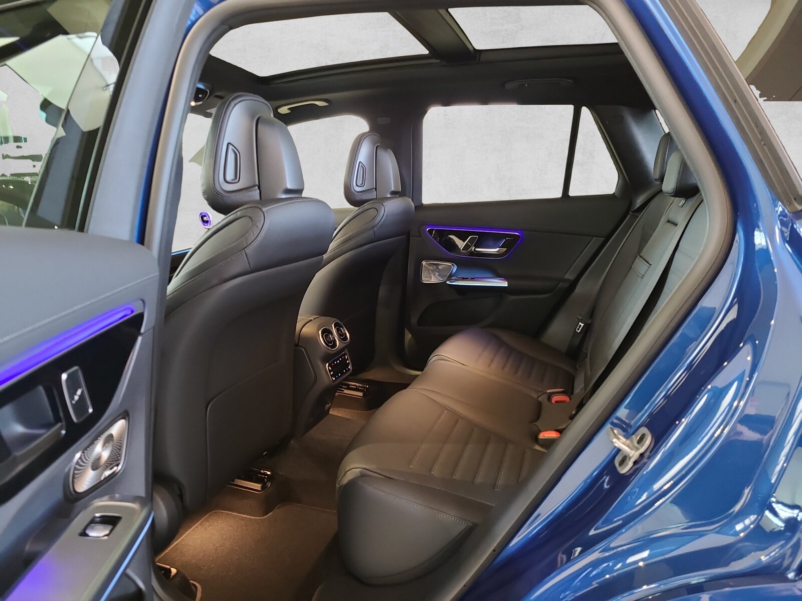 MERCEDES-BENZ GLC 400 e 4M AMG EQ Star X254, Hybride Rechargeable Essence/Électricité, Voiture de démonstration, Automatique - 3