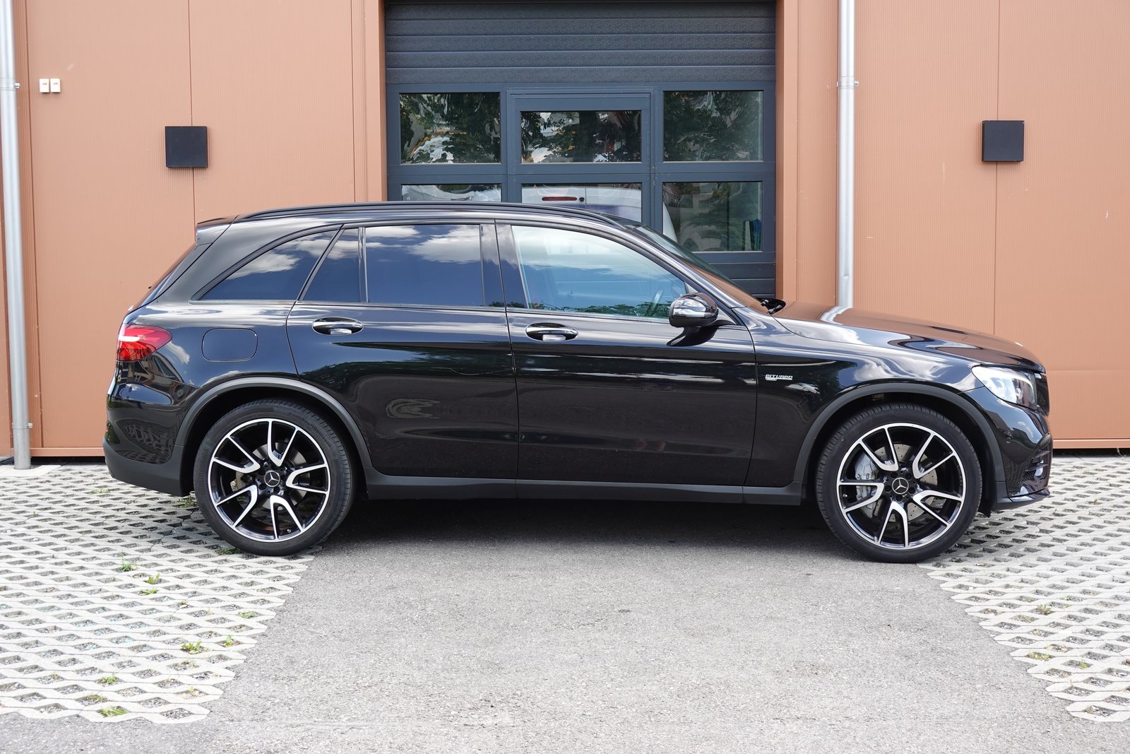 MERCEDES-BENZ GLC 43 AMG - CH Auto * Toit Ouvrant * Sièges, Essence, Occasion / Utilisé, Automatique - 4