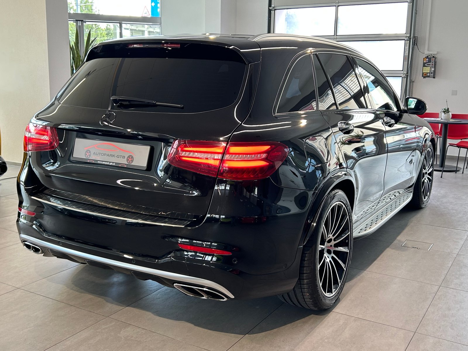 MERCEDES-BENZ GLC 43 AMG 4Matic 9G-Tronic, Benzin, Occasion / Gebraucht, Automatik - 6