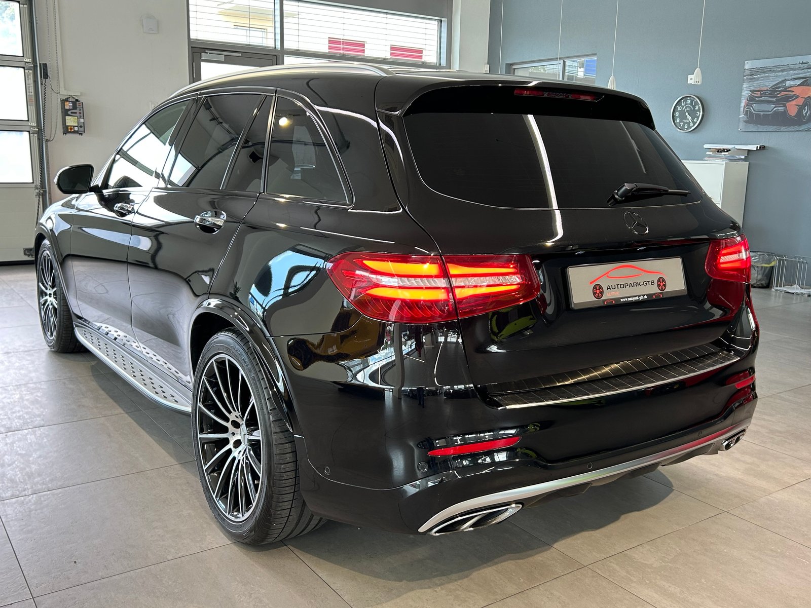 MERCEDES-BENZ GLC 43 AMG 4Matic 9G-Tronic, Benzin, Occasion / Gebraucht, Automatik - 7