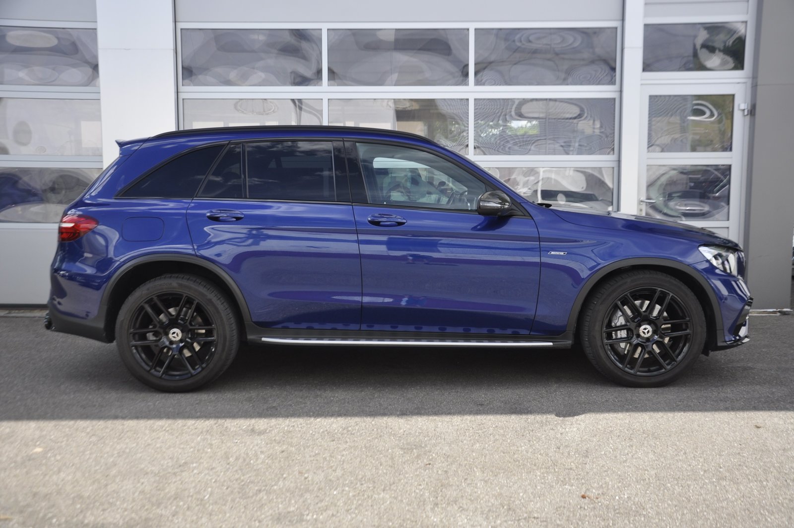 MERCEDES-BENZ GLC 43 AMG 4Matic 9G-Tronic I Anhängerkupplun, Benzin, Occasion / Gebraucht, Automatik - 2