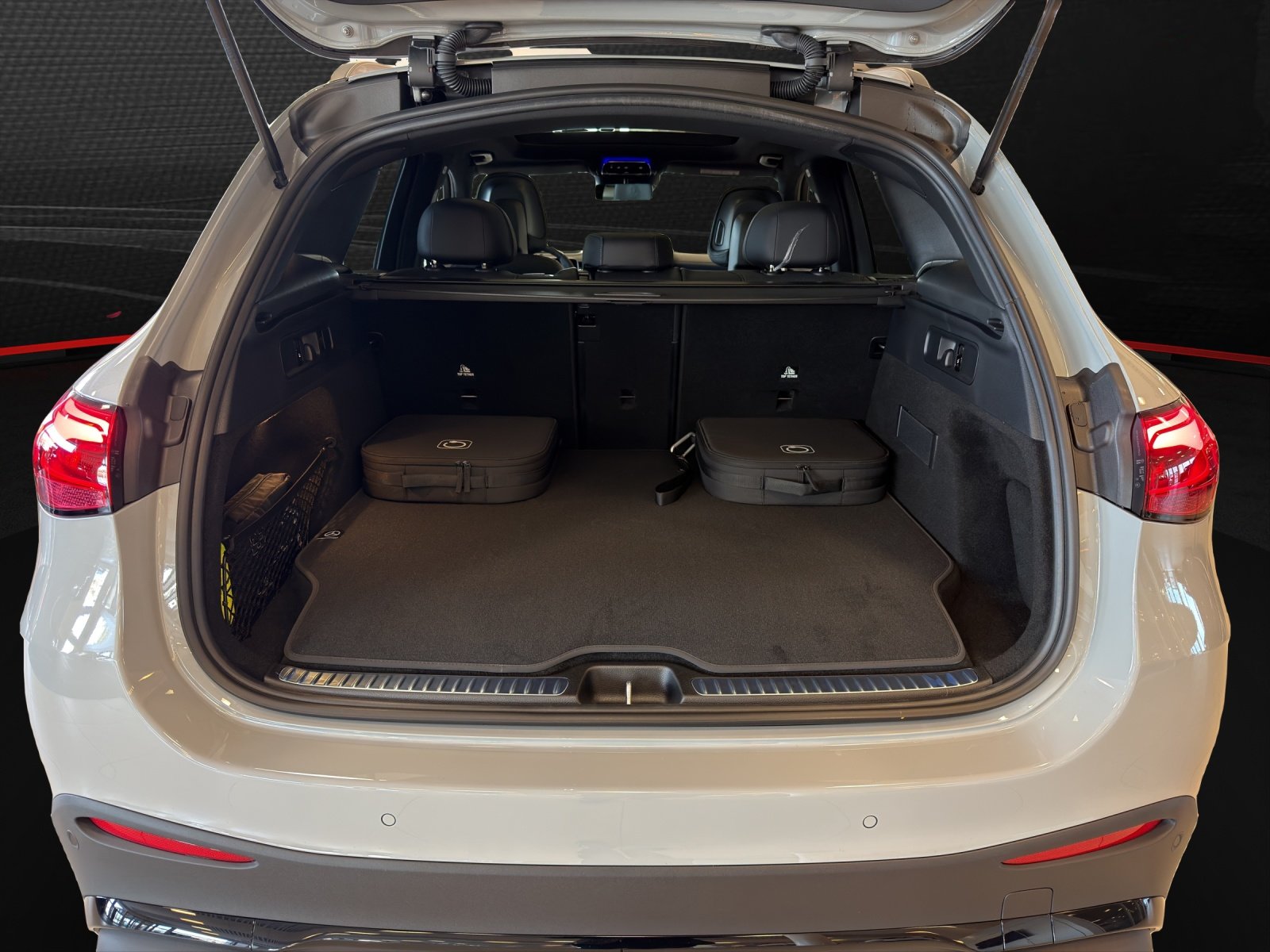 MERCEDES-BENZ GLC 63 S e AMG Executive Edition 4Matic 9G-Tro, Plug-in-Hybrid Benzina/Elettrica, Auto nuove, Automatico - 6