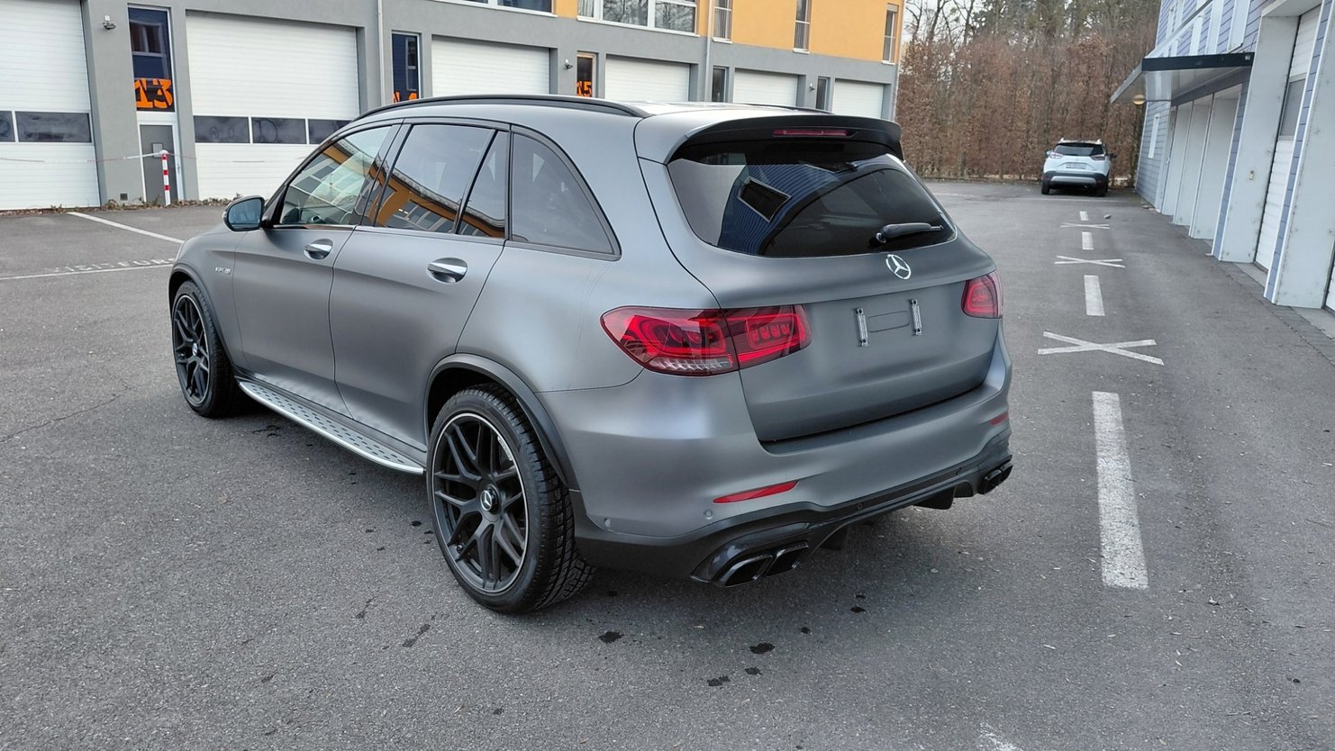 MERCEDES-BENZ GLC 63 S AMG 4Matic 9G-Tronic, Benzin, Occasion / Gebraucht, Automatik - 7