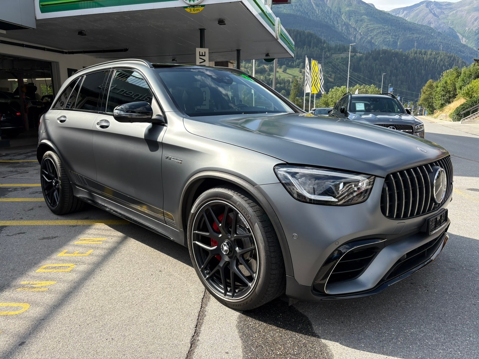 MERCEDES-BENZ GLC 63 S AMG 4Matic, Petrol, Second hand / Used, Automatic - 3