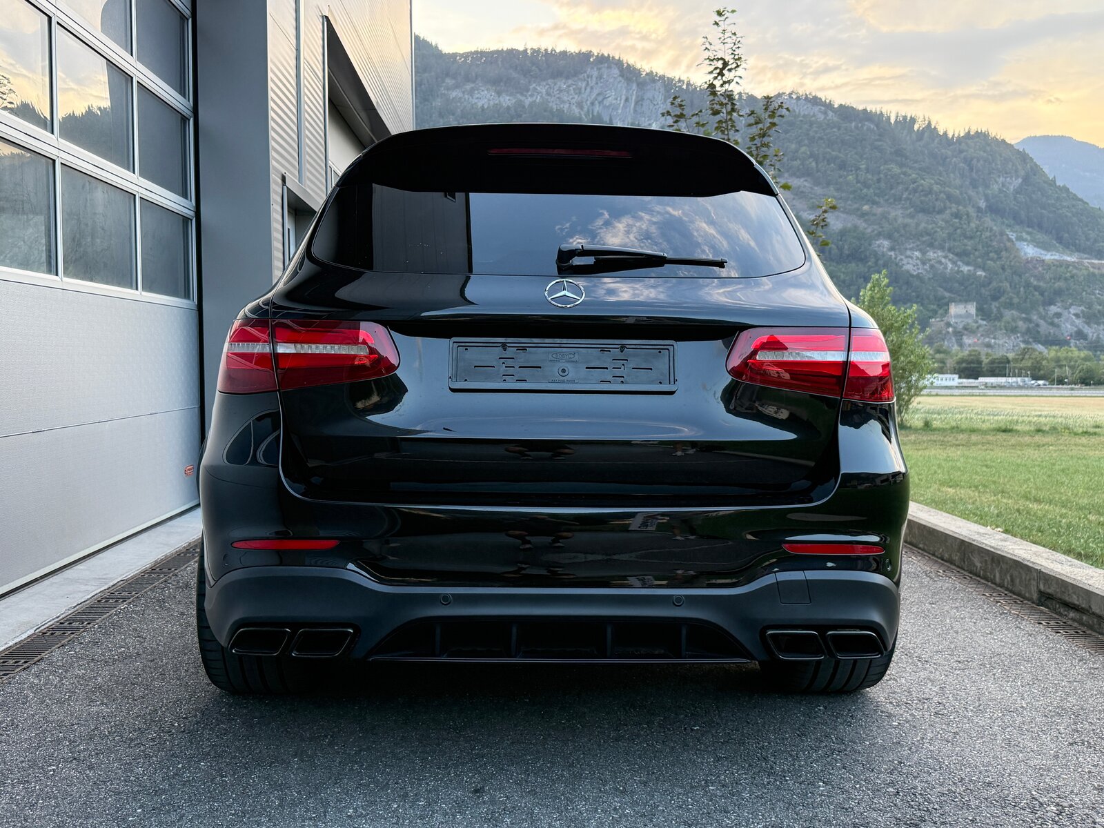 MERCEDES-BENZ GLC 63 S AMG 4Matic+ 9G-Tronic, Benzin, Occasion / Gebraucht, Automatik - 4