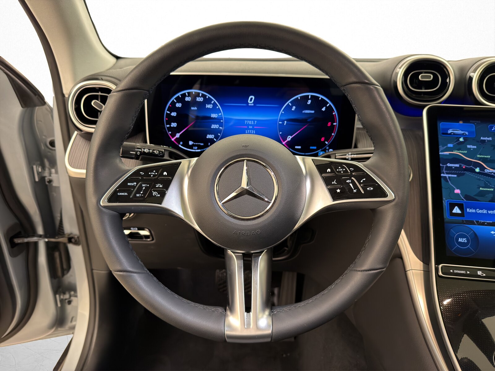 MERCEDES-BENZ GLC-Klasse GLC 200 d Avantgarde, Mild-Hybrid Diesel/Electric, Second hand / Used, Automatic - 7