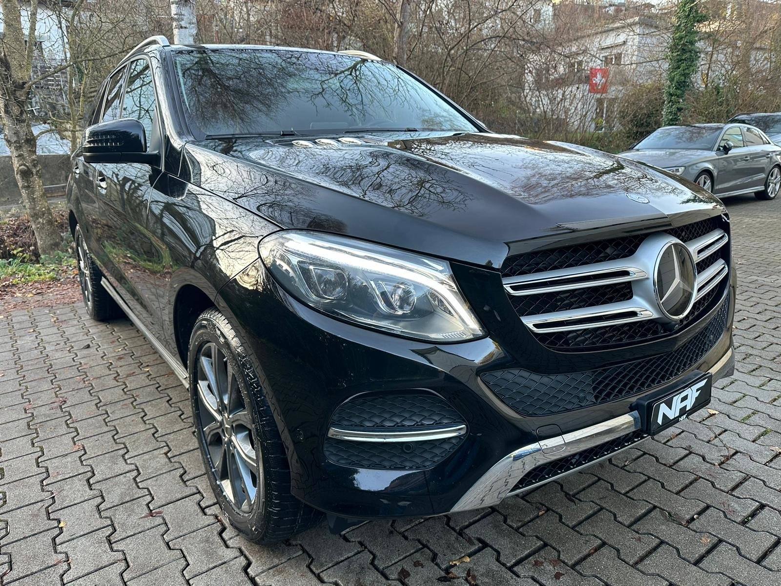 MERCEDES-BENZ GLE 250 d Executive 4Matic 9G-Tronic, Diesel, Occasion / Gebraucht, Automatik - 7