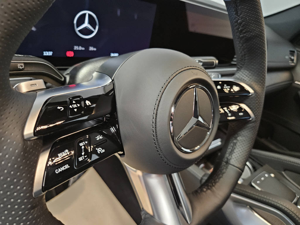 MERCEDES-BENZ GLE 300 d 4Matic AMG Line, Hybride Léger Diesel/Électricité, Occasion / Utilisé, Automatique - 7