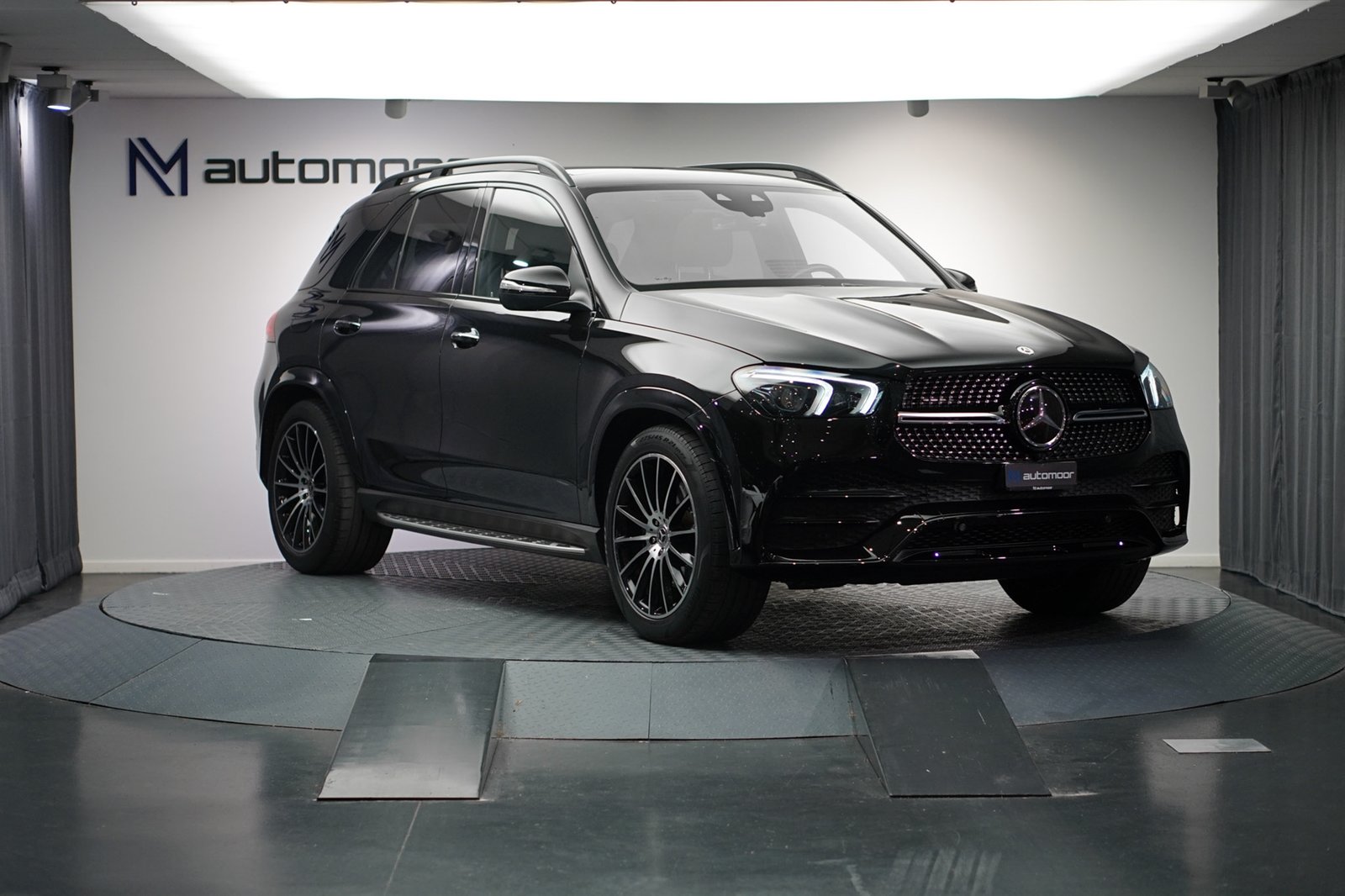 MERCEDES-BENZ GLE 300 d 4Matic AMG Line 9G-Tronic *AHK* *Luf, Diesel, Occasion / Gebraucht, Automatik - 4