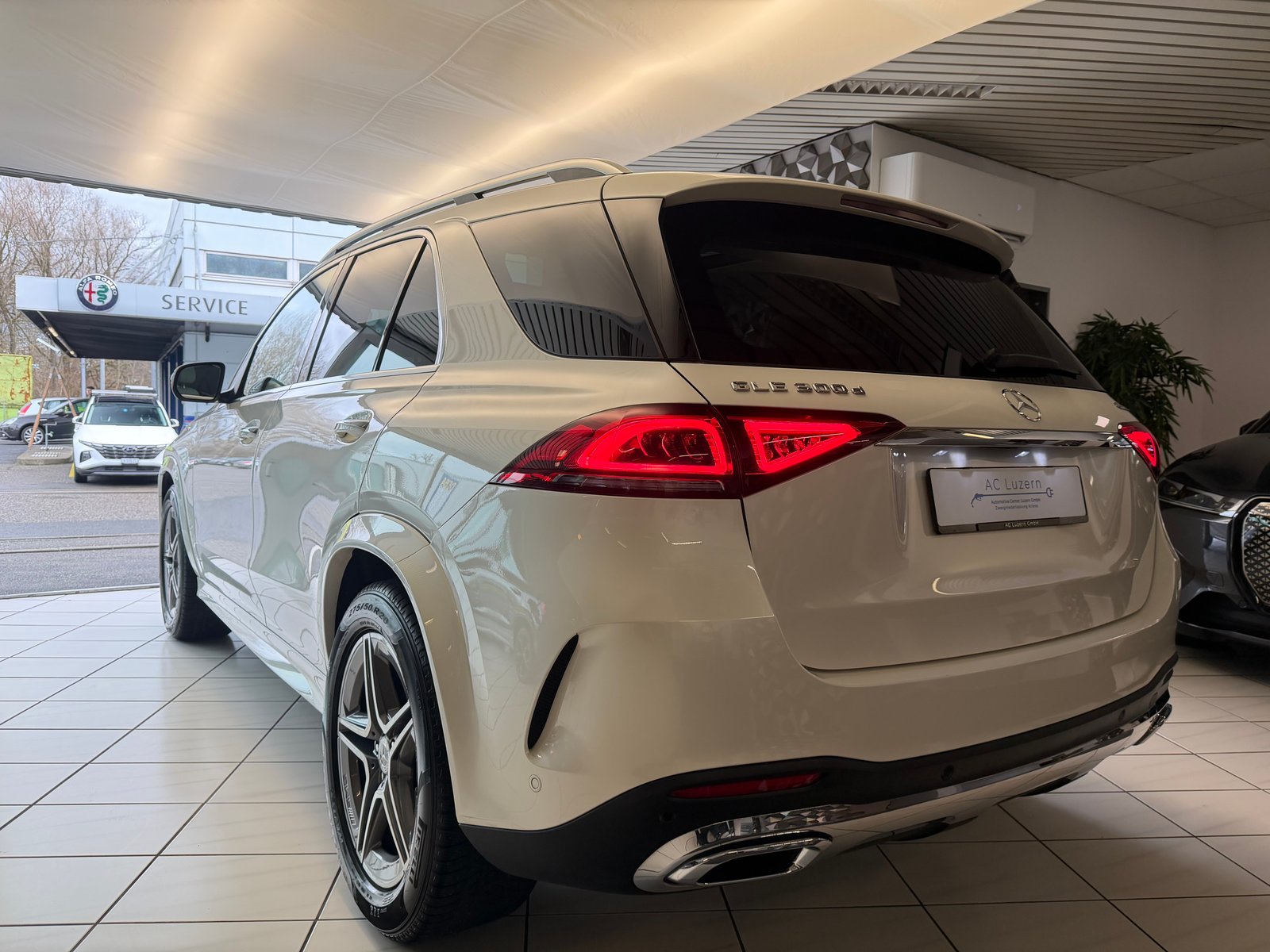 MERCEDES-BENZ GLE 300 d AMG Line 4Matic 9G-Tronic, Mild-Hybrid Diesel/Elektro, Occasion / Gebraucht, Automatik - 3
