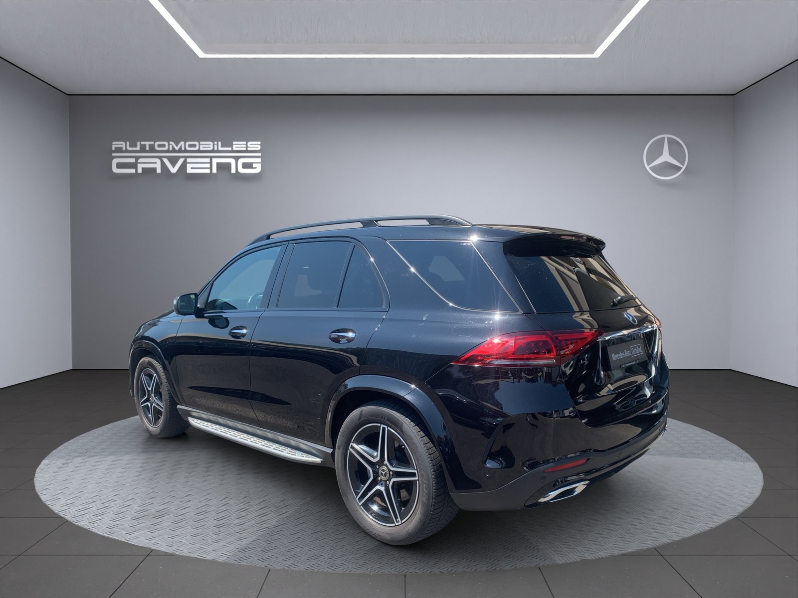 MERCEDES-BENZ GLE 300 d 4Matic AMG Line 9G-Tronic, Mild-Hybrid Diesel/Electric, Second hand / Used, Automatic - 3