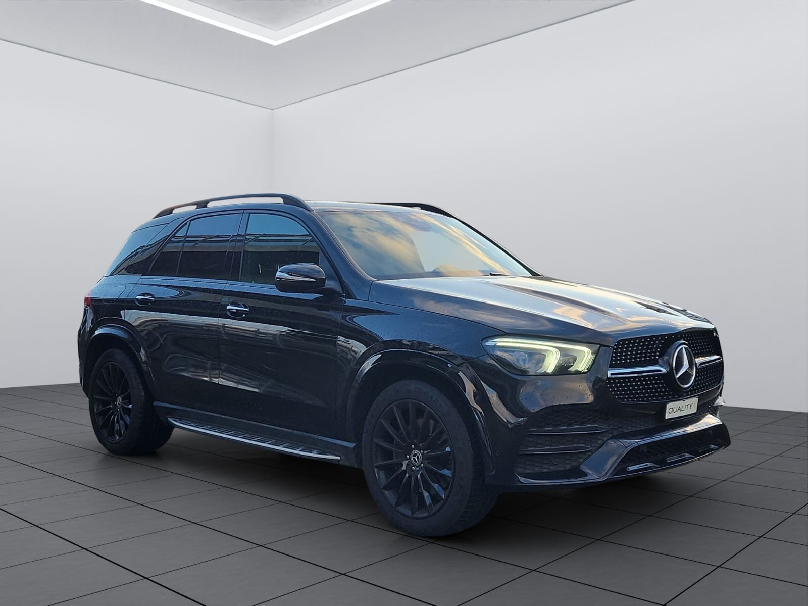 MERCEDES-BENZ GLE 300 d 4Matic 9G-Tronic, Diesel, Second hand / Used, Automatic - 3
