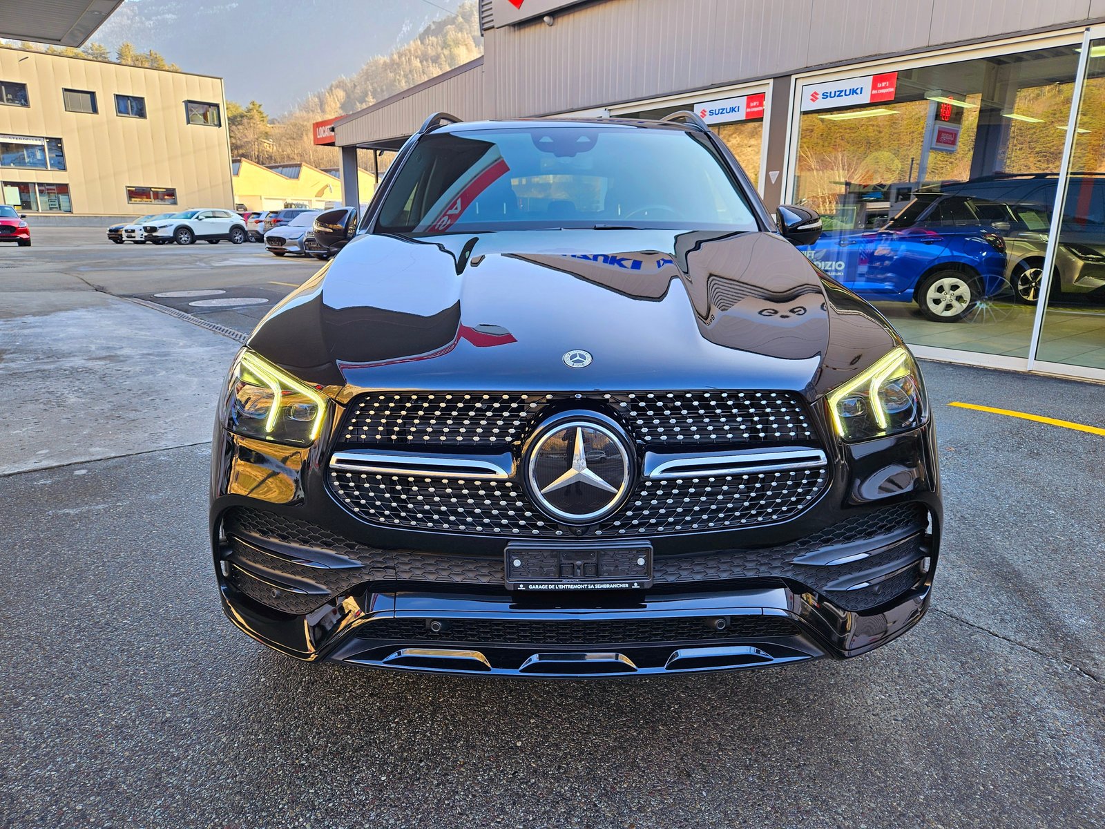 MERCEDES-BENZ GLE 300 d 4Matic AMG Line 9G-Tronic, Diesel, Occasion / Gebraucht, Automatik - 4
