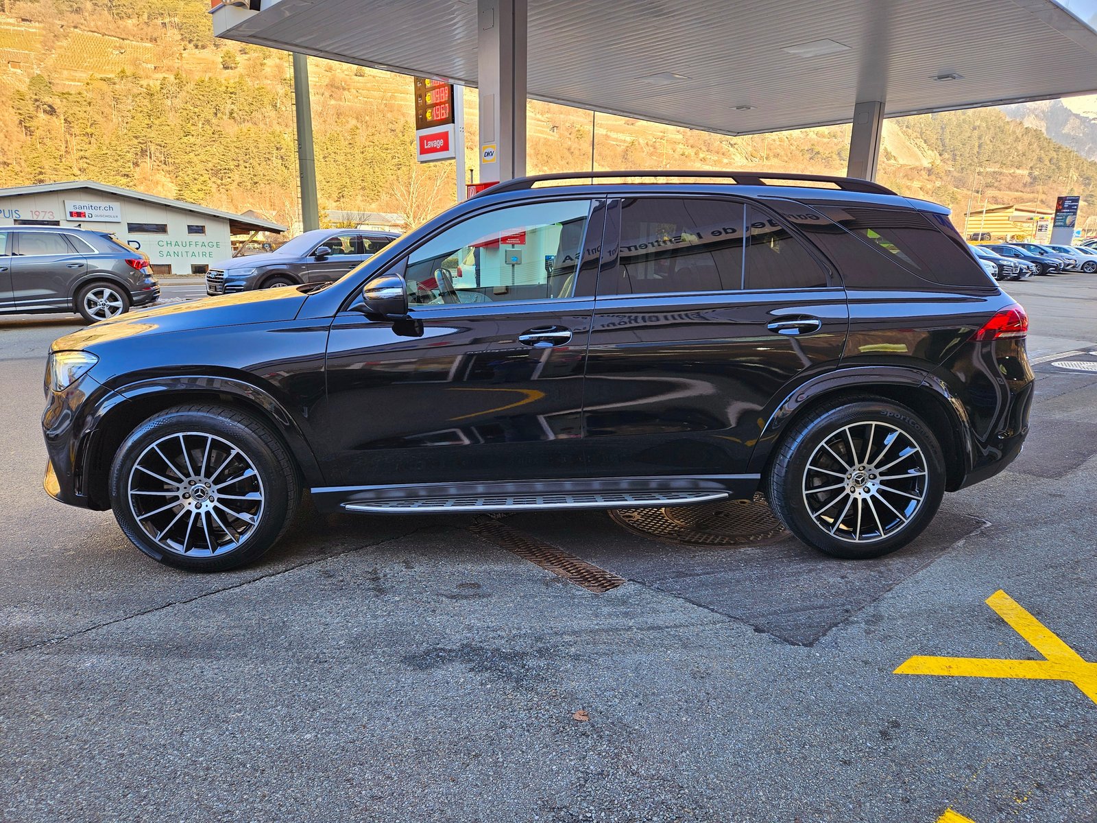 MERCEDES-BENZ GLE 300 d 4Matic AMG Line 9G-Tronic, Diesel, Occasion / Gebraucht, Automatik - 5