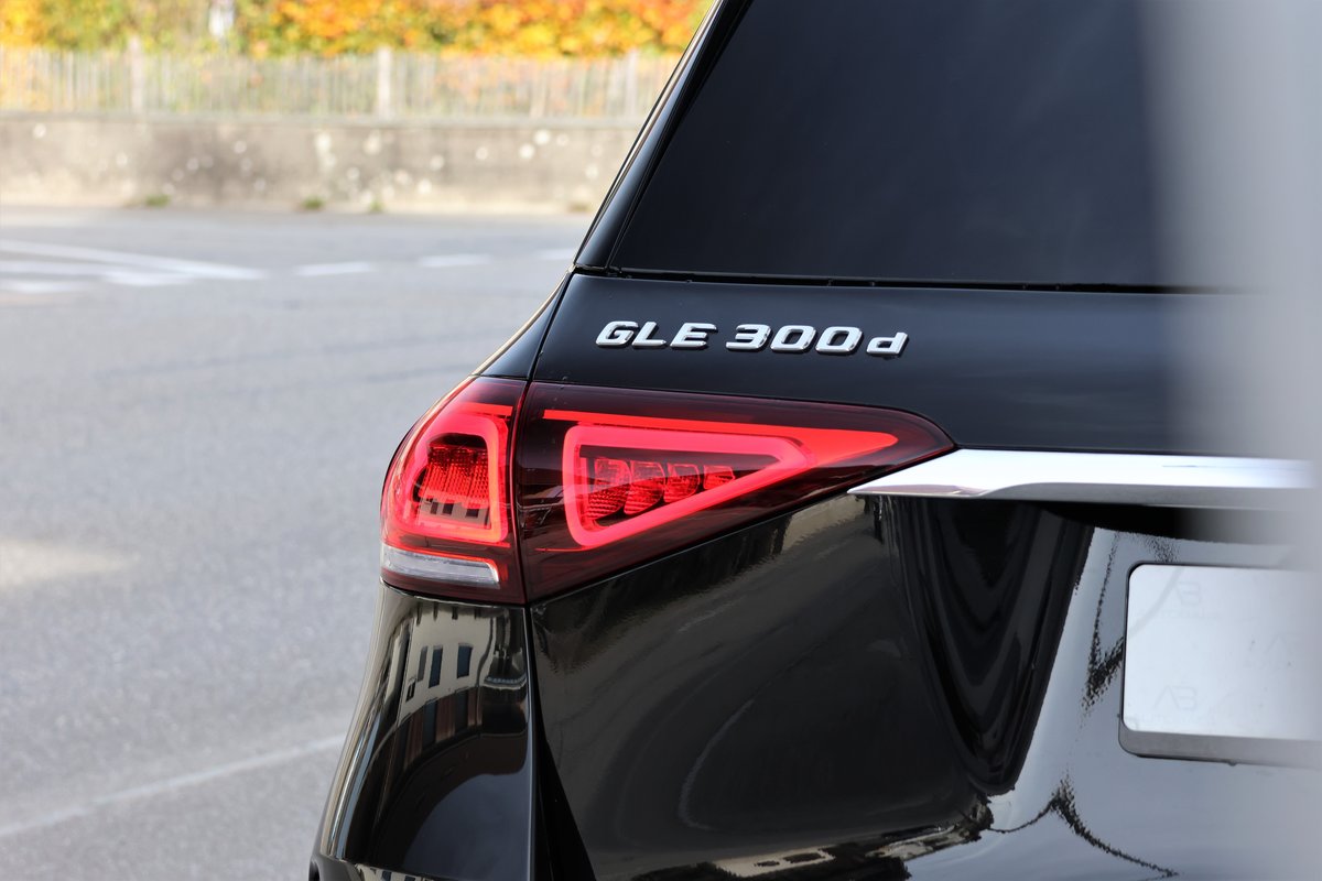 MERCEDES-BENZ GLE 300 d 4Matic AMG Line 9G-Tronic MSI+ (CH) + 2.7T AHK, Hybride Léger Diesel/Électricité, Occasion / Utilisé, Automatique - 5