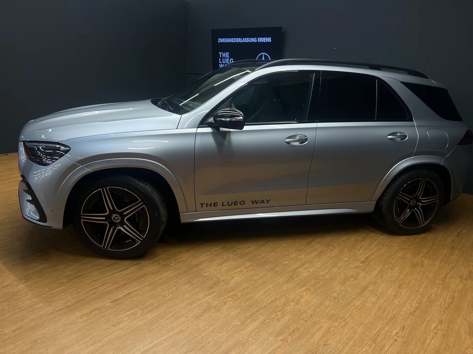 MERCEDES-BENZ GLE 350 de 4M - AMG / DISTRONIC / 360 Grad Kam, Plug-in-Hybrid Diesel/Electric, Second hand / Used, Automatic - 3
