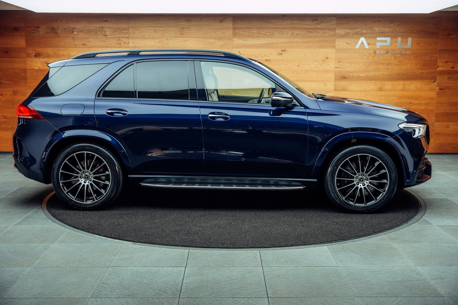 MERCEDES-BENZ GLE 350 de 4Matic AMG Line 9G-Tronic, Plug-in-Hybrid Diesel/Electric, Second hand / Used, Automatic - 2
