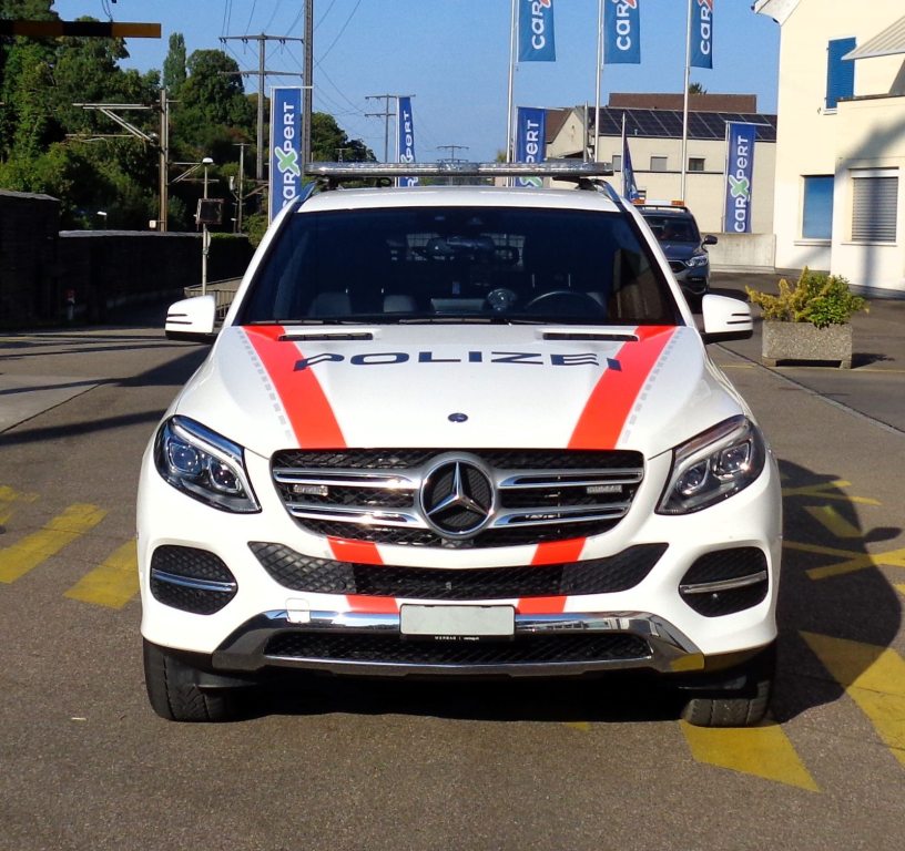 MERCEDES-BENZ GLE 350 d POLIZEI, Diesel, Second hand / Used, Automatic - 7