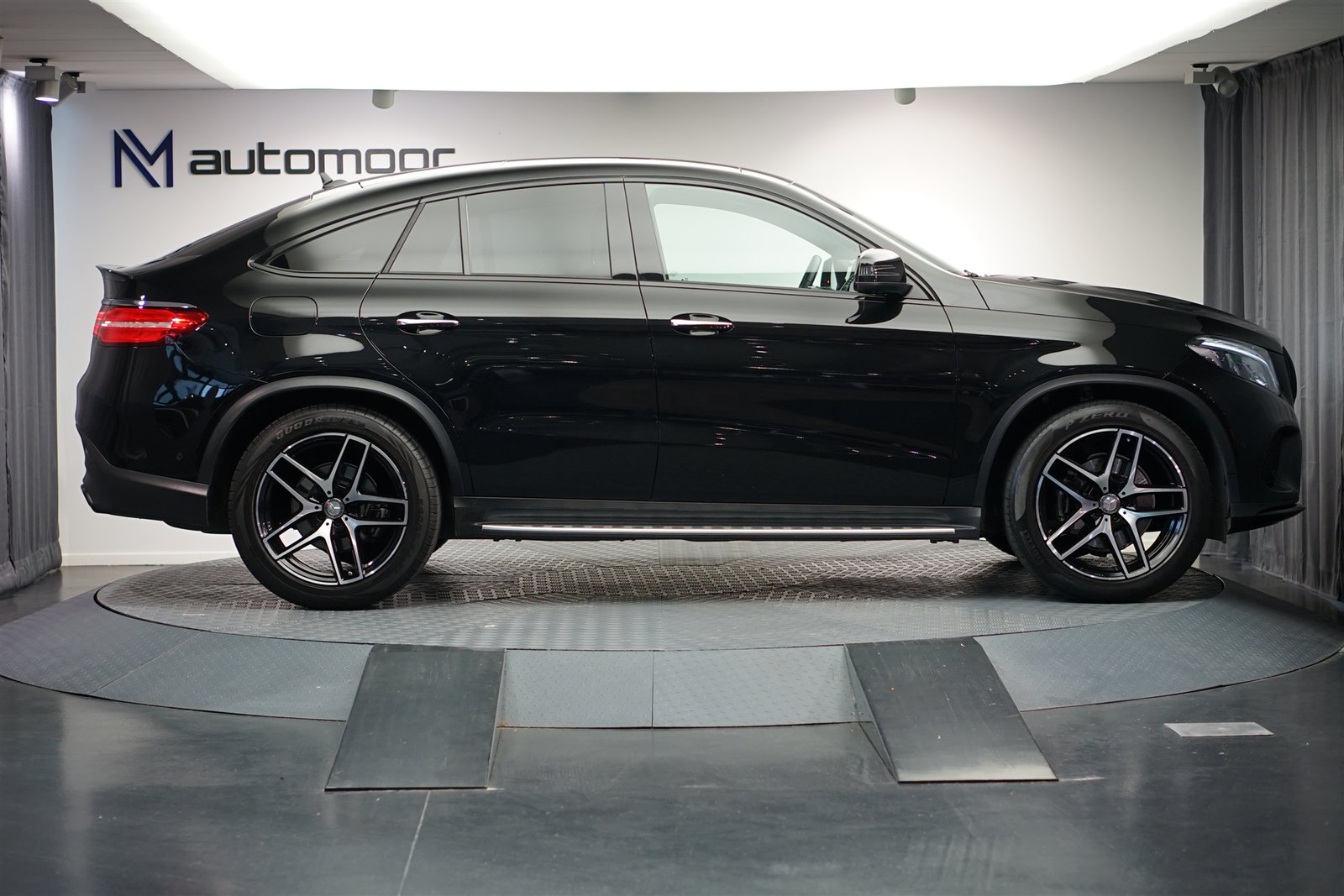 MERCEDES-BENZ GLE Coupé 350 d 4Matic 9G-Tronic *CH-Fahrzeug* *Panorama* *H, Diesel, Second hand / Used, Automatic - 4