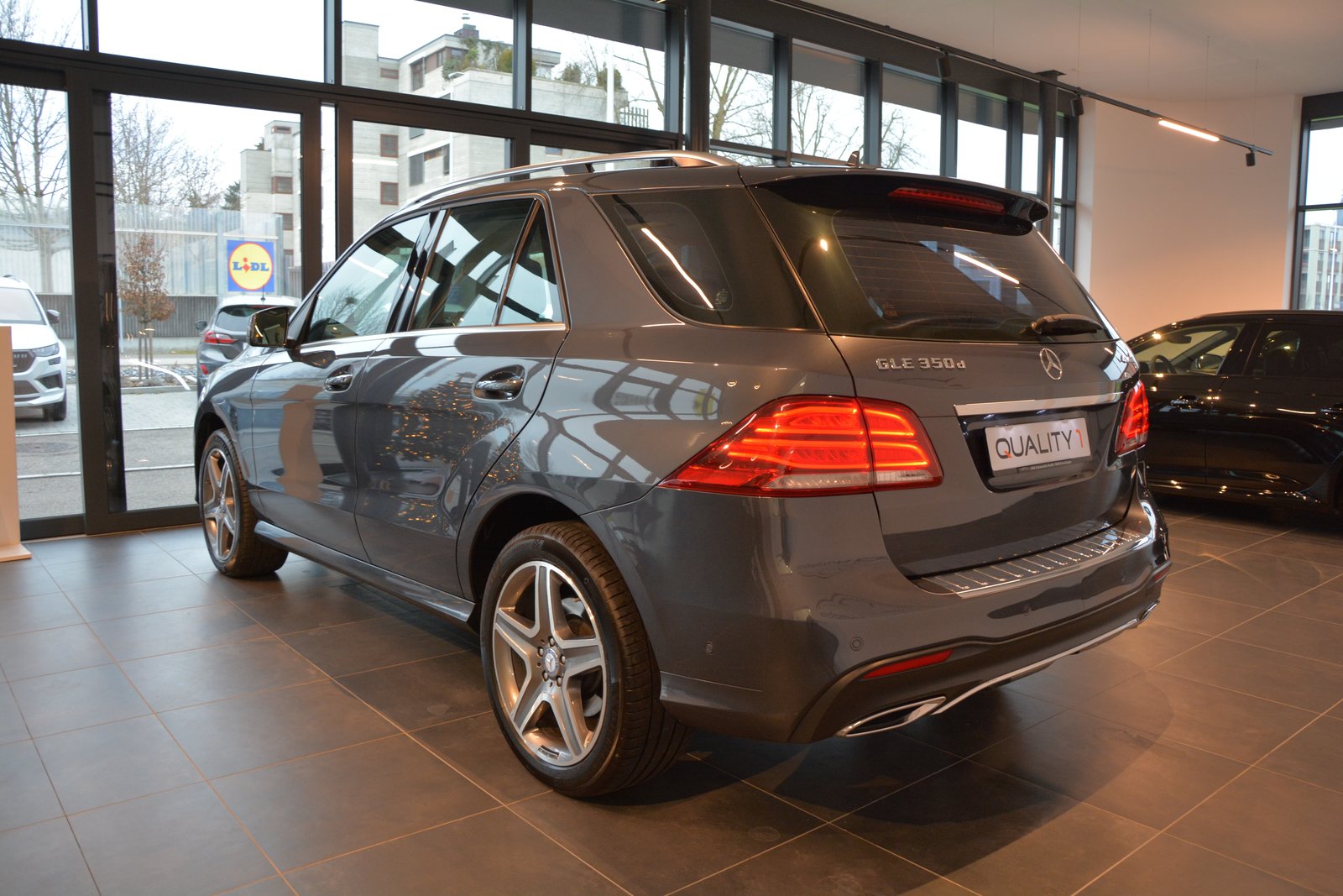 MERCEDES-BENZ GLE 350 d Executive 4Matic 9G-Tronic AMG-Line, Diesel, Occasion / Gebraucht, Automat - 4